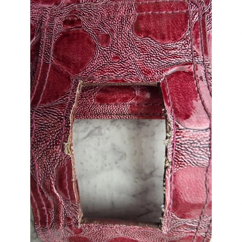 KENNETH COLE REACTION Women Rose Purple 8x4 Wristlet Wallet Clutch FauxCrocodile